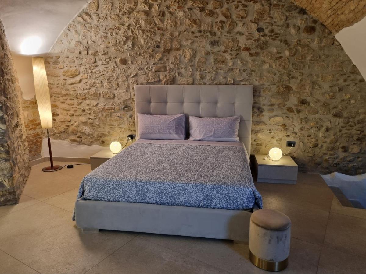 Suite D'Avalos Venosa Esterno foto