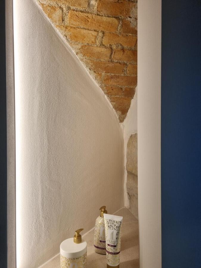 Suite D'Avalos Venosa Esterno foto