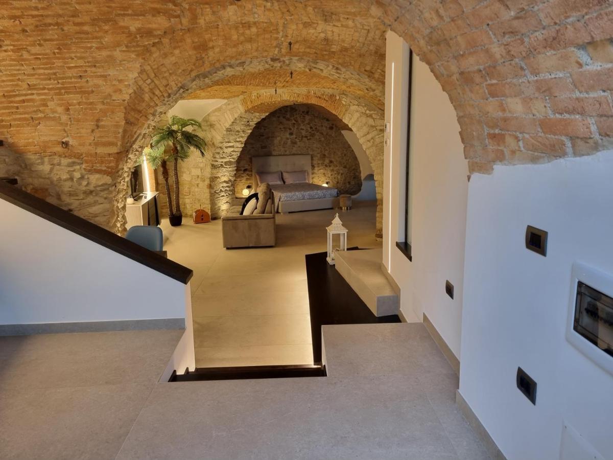 Suite D'Avalos Venosa Esterno foto