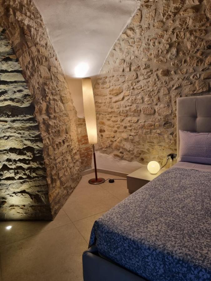Suite D'Avalos Venosa Esterno foto