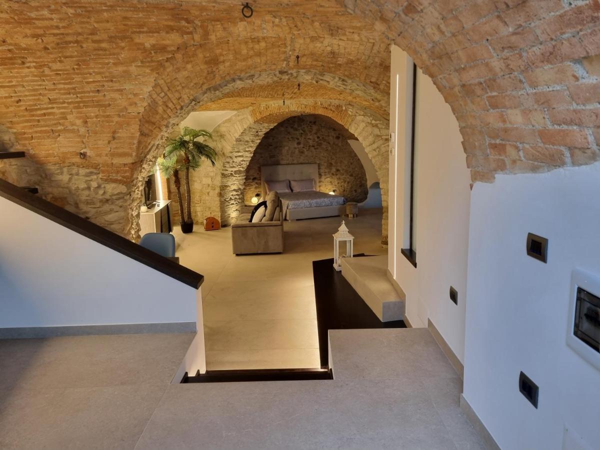 Suite D'Avalos Venosa Esterno foto
