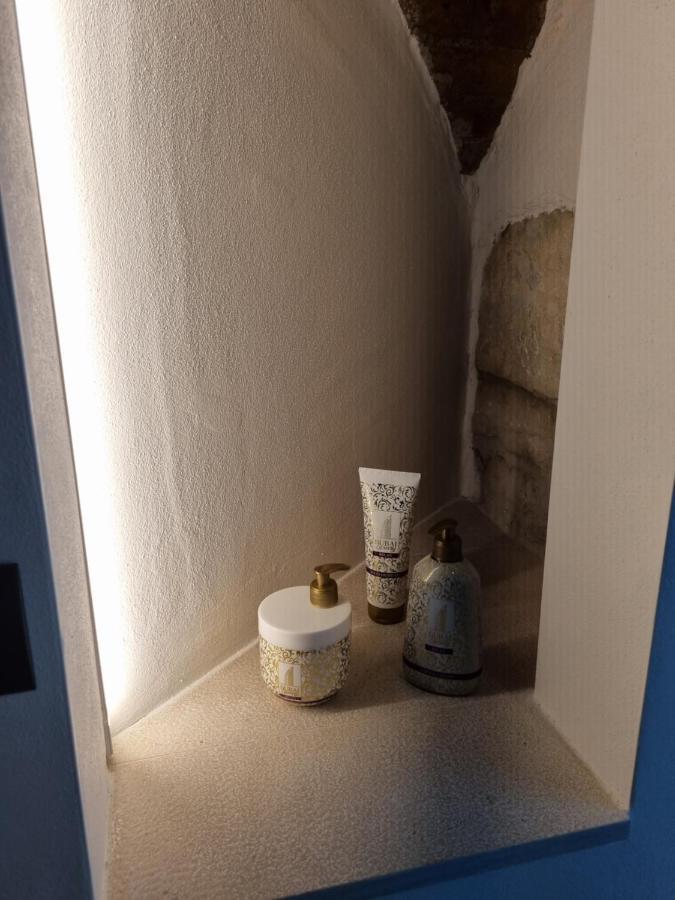 Suite D'Avalos Venosa Esterno foto